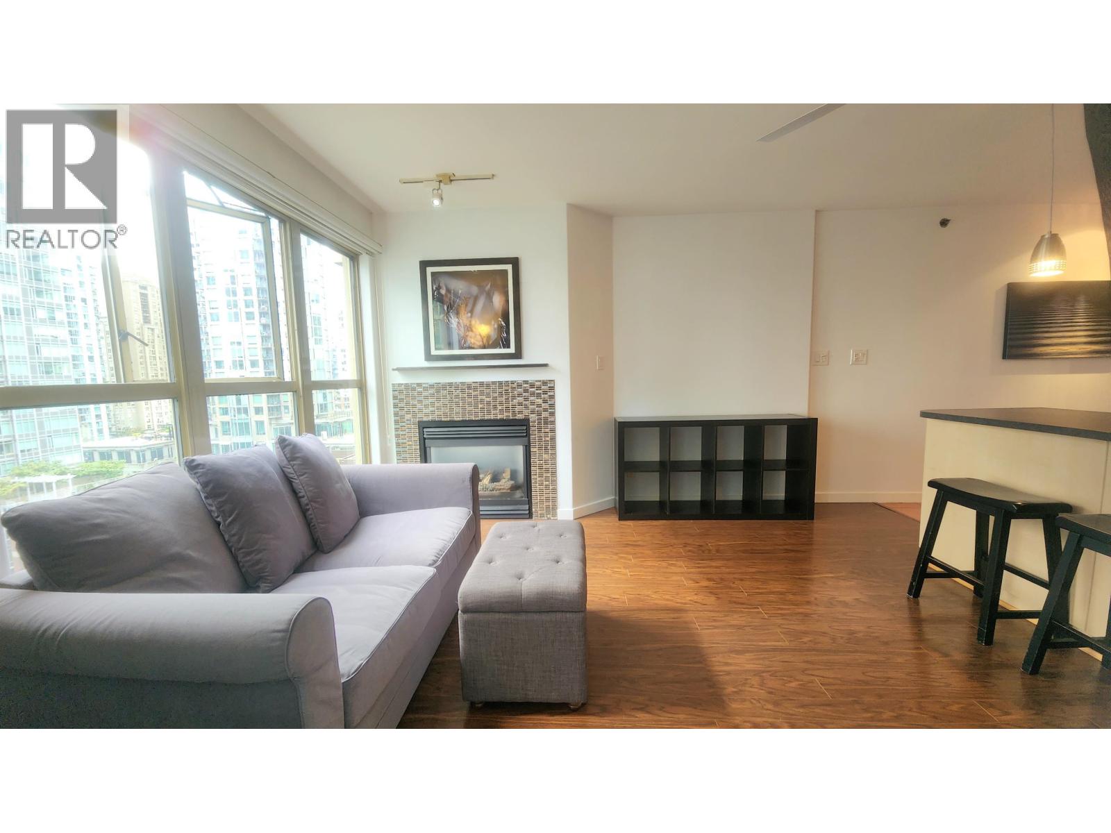 1205 819 Hamilton Street, Vancouver, British Columbia  V6B 6M2 - Photo 3 - R3161855