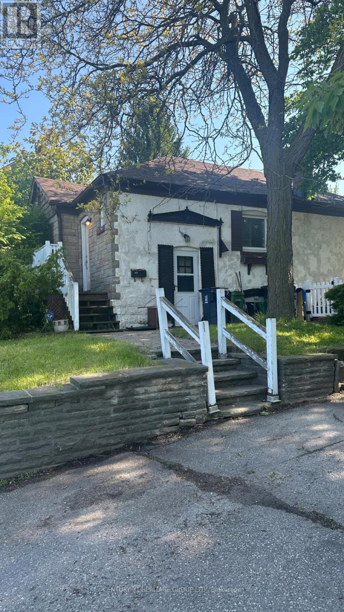 930 SCARLETT ROAD, Toronto, Ontario