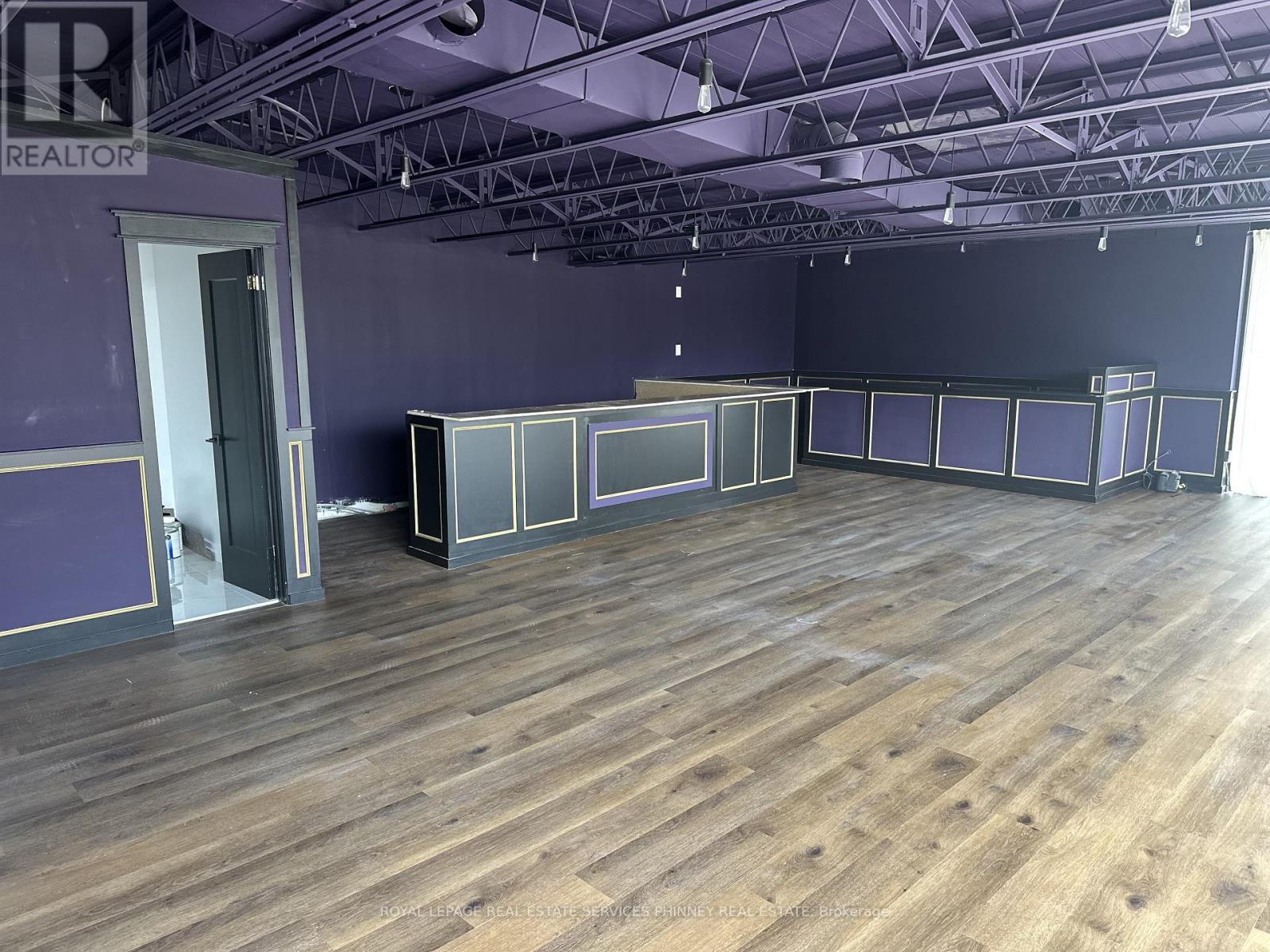2 - 112 Lakeshore Road E, Mississauga, Ontario  L5G 1E3 - Photo 7 - W13748858