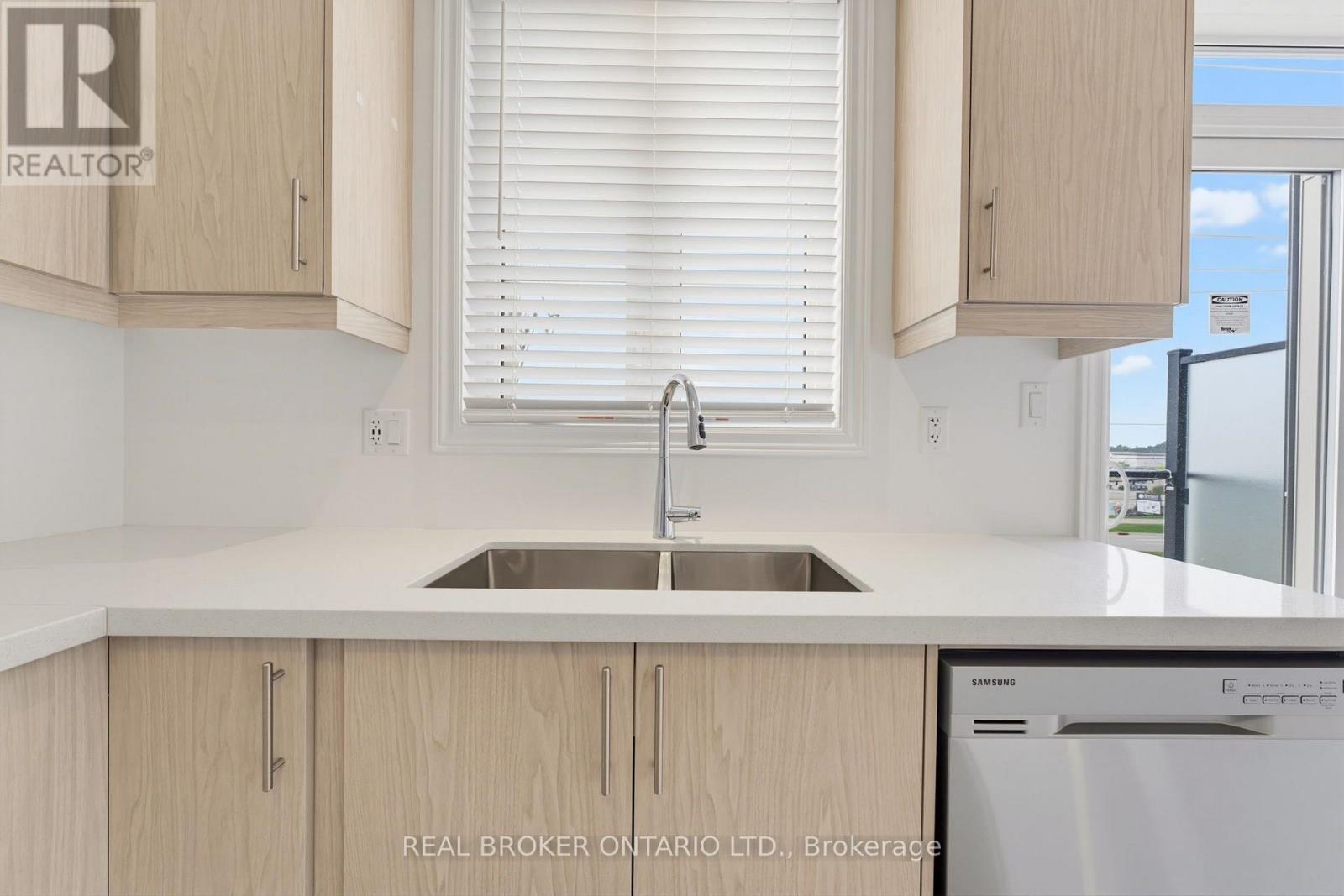 120 Court Drive, Brant, Ontario N3L 0N2 - Photo 7 - X13748866