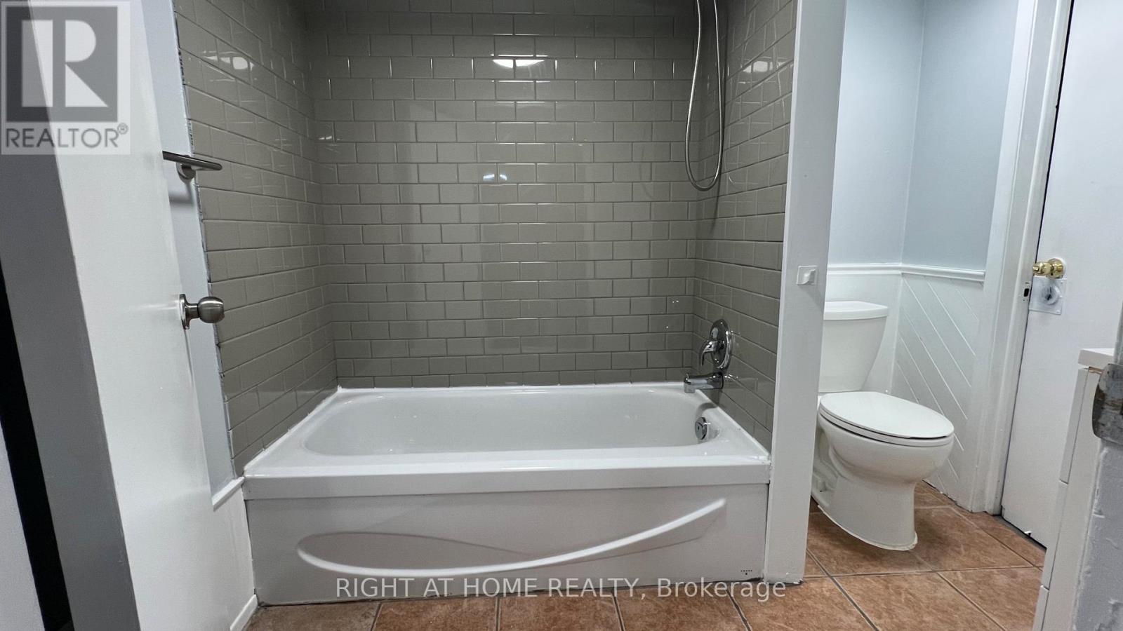 Basement - 32 Throncroft Crescent, Ajax, Ontario  L1S 2S2 - Photo 3 - E13709034
