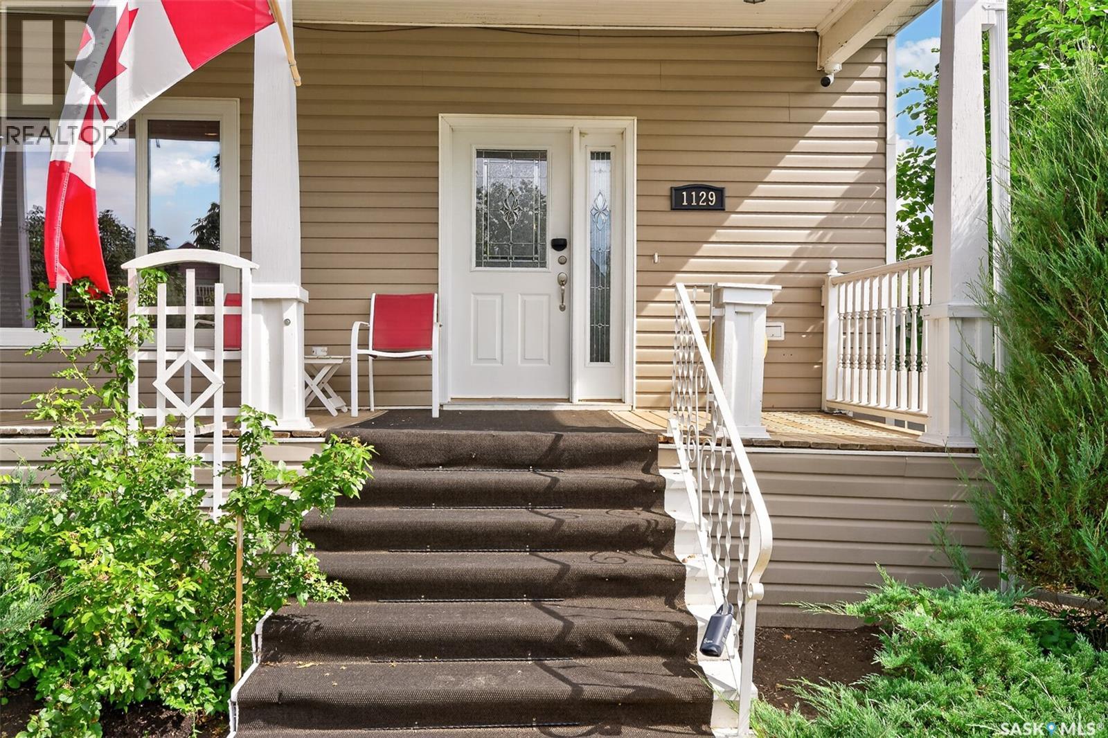 1129 1st Avenue Ne, Moose Jaw, Saskatchewan  S6H 1A2 - Photo 4 - SK047603