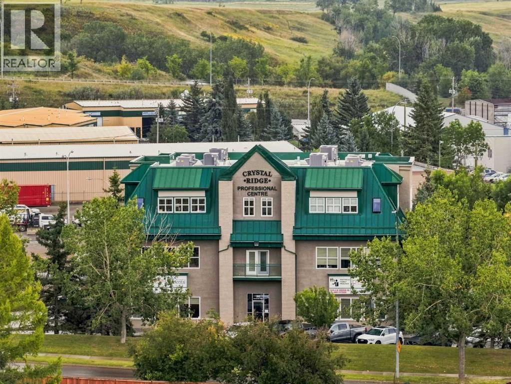 201, 30 Crystalridge Drive, Okotoks, Alberta T1S 1A1 - Photo 3 - A2341252