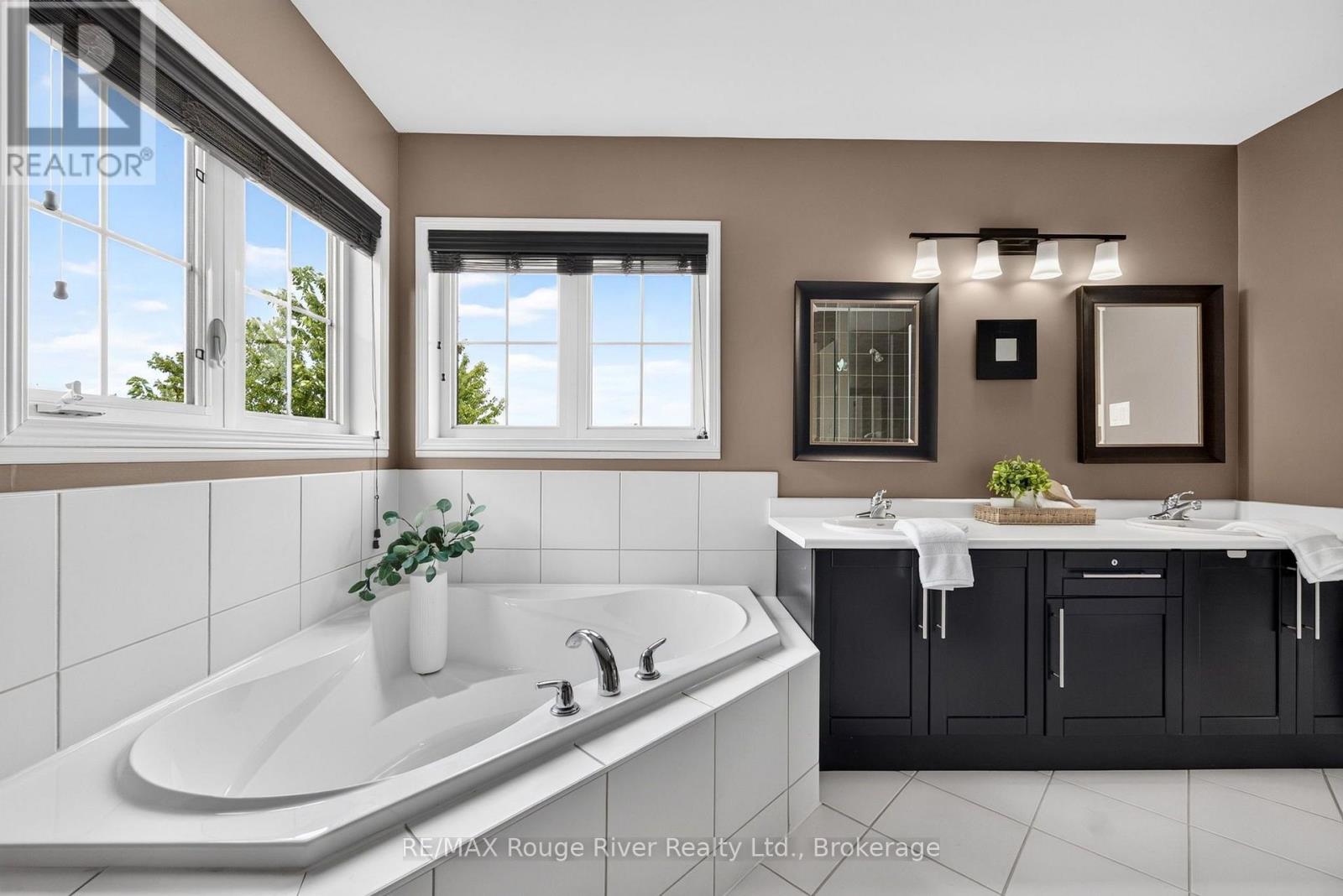 19 Galea Drive, Ajax, Ontario  L1Z 0J7 - Photo 33 - E13748932