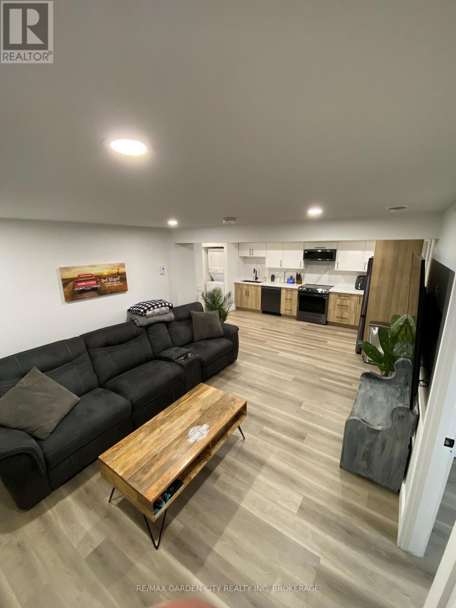 Lower - 618 Clare Avenue, Welland, Ontario  L3C 3C1 - Photo 8 - X13748910