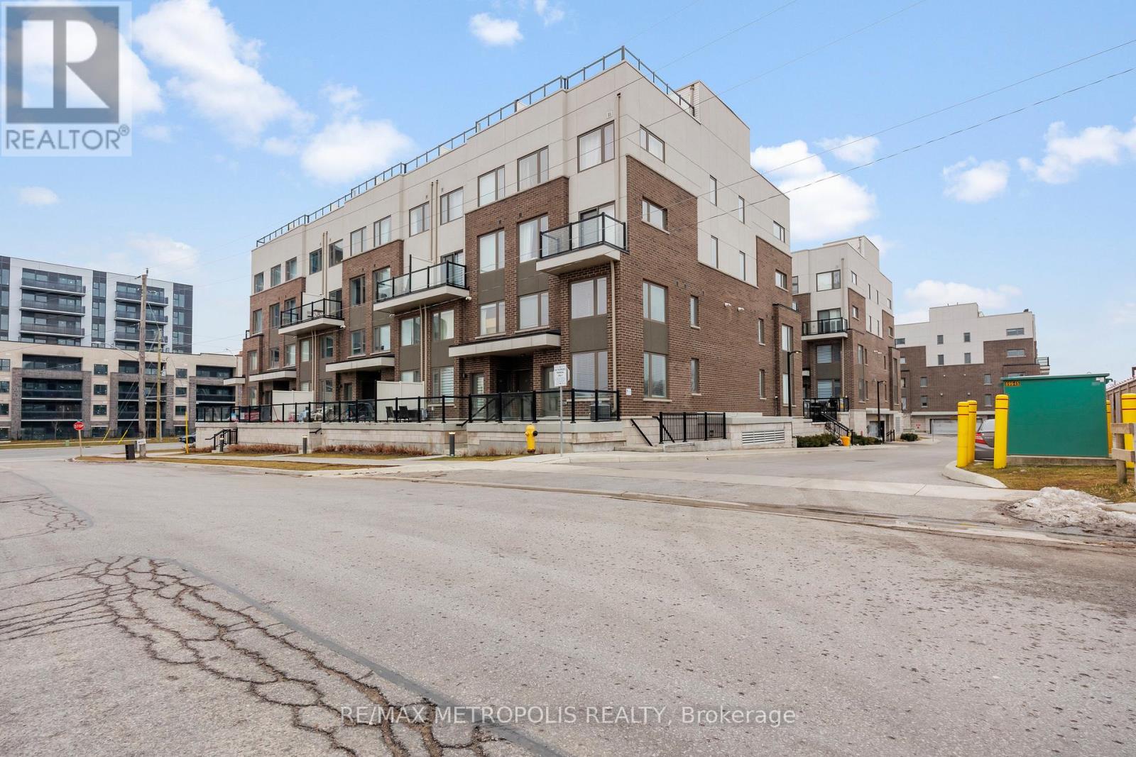 317 - 1460 WHITES ROAD N, Pickering, Ontario