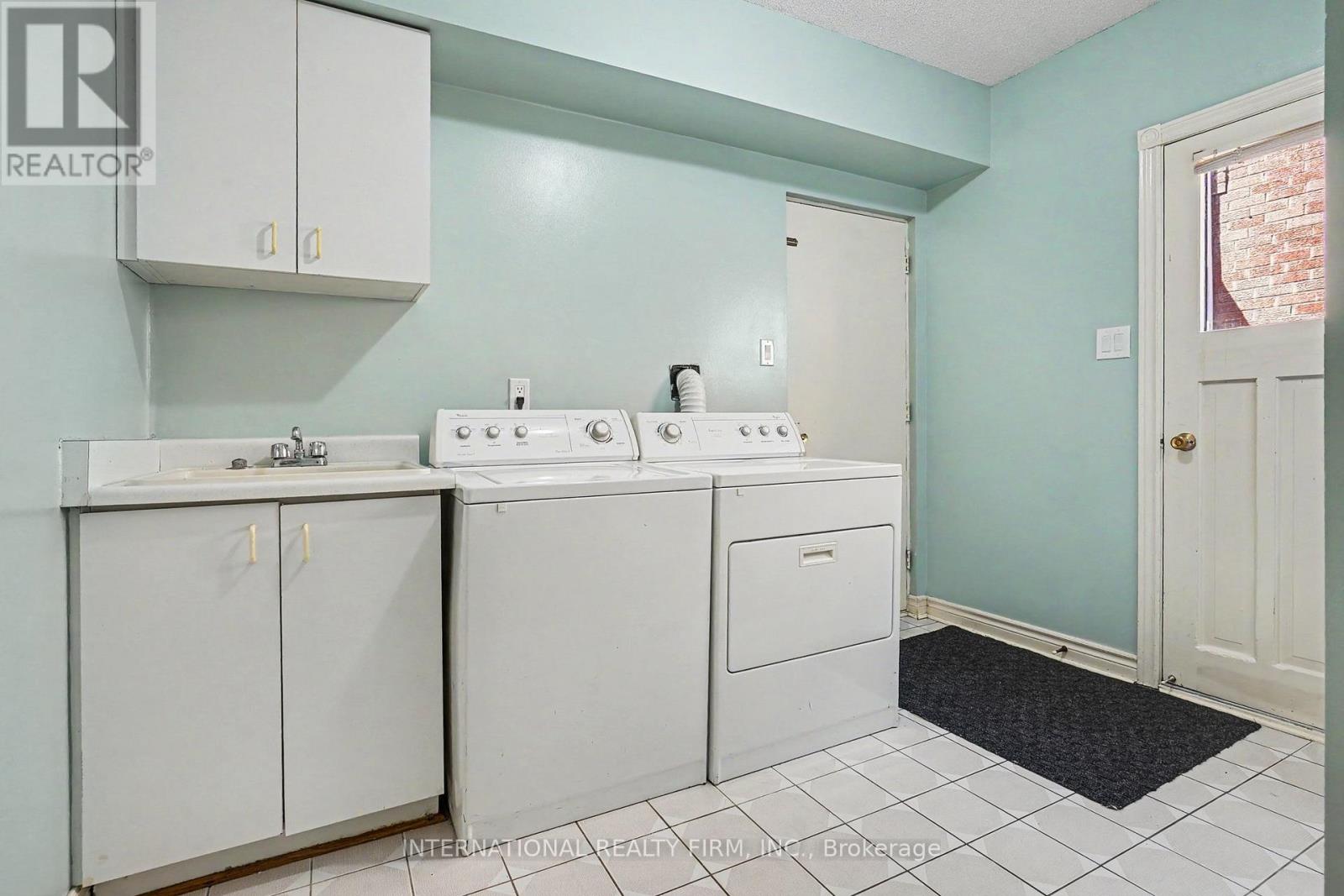 46 Heath Street, Richmond Hill, Ontario  L4B 2B5 - Photo 9 - N13748938