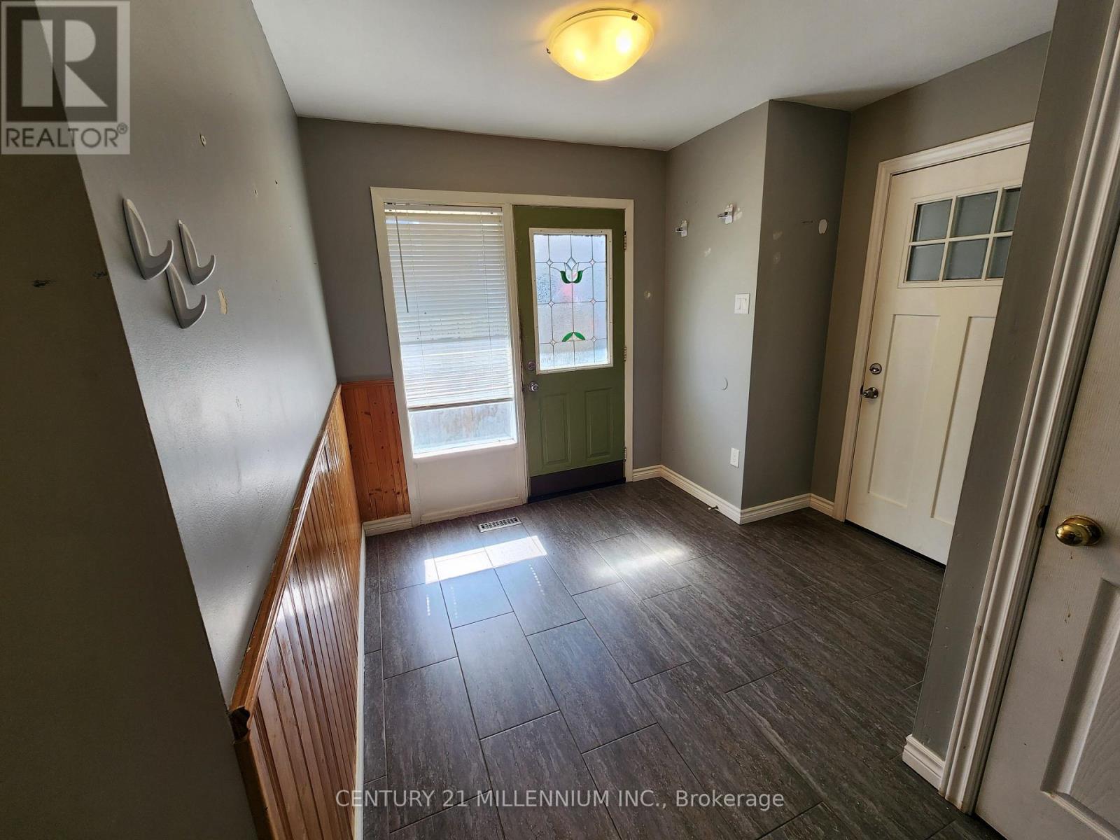 Main - 79a Dawson Road, Orangeville, Ontario  L9W 2W4 - Photo 4 - W13529750