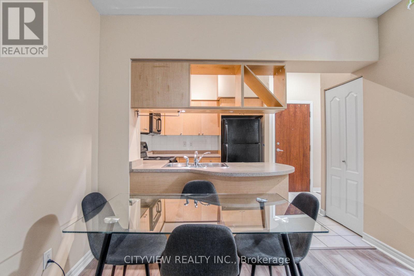 109 - 320 City Centre Drive, Mississauga, Ontario  L5B 4P8 - Photo 12 - W13748902