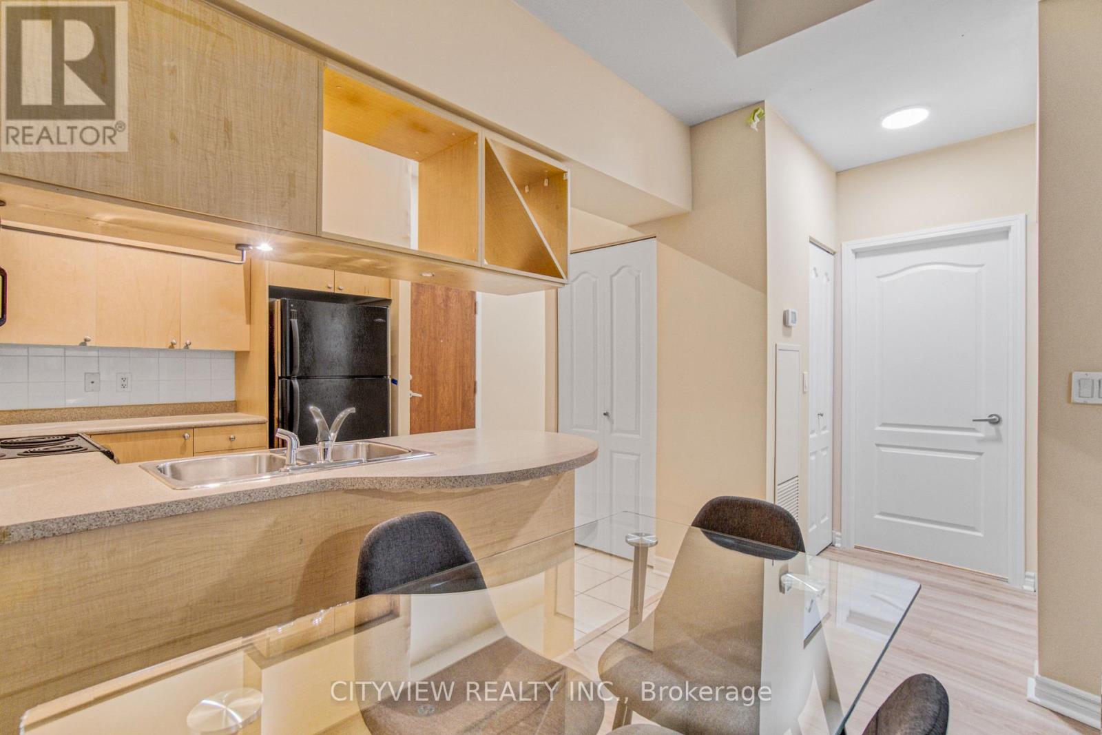 109 - 320 City Centre Drive, Mississauga, Ontario  L5B 4P8 - Photo 13 - W13748902