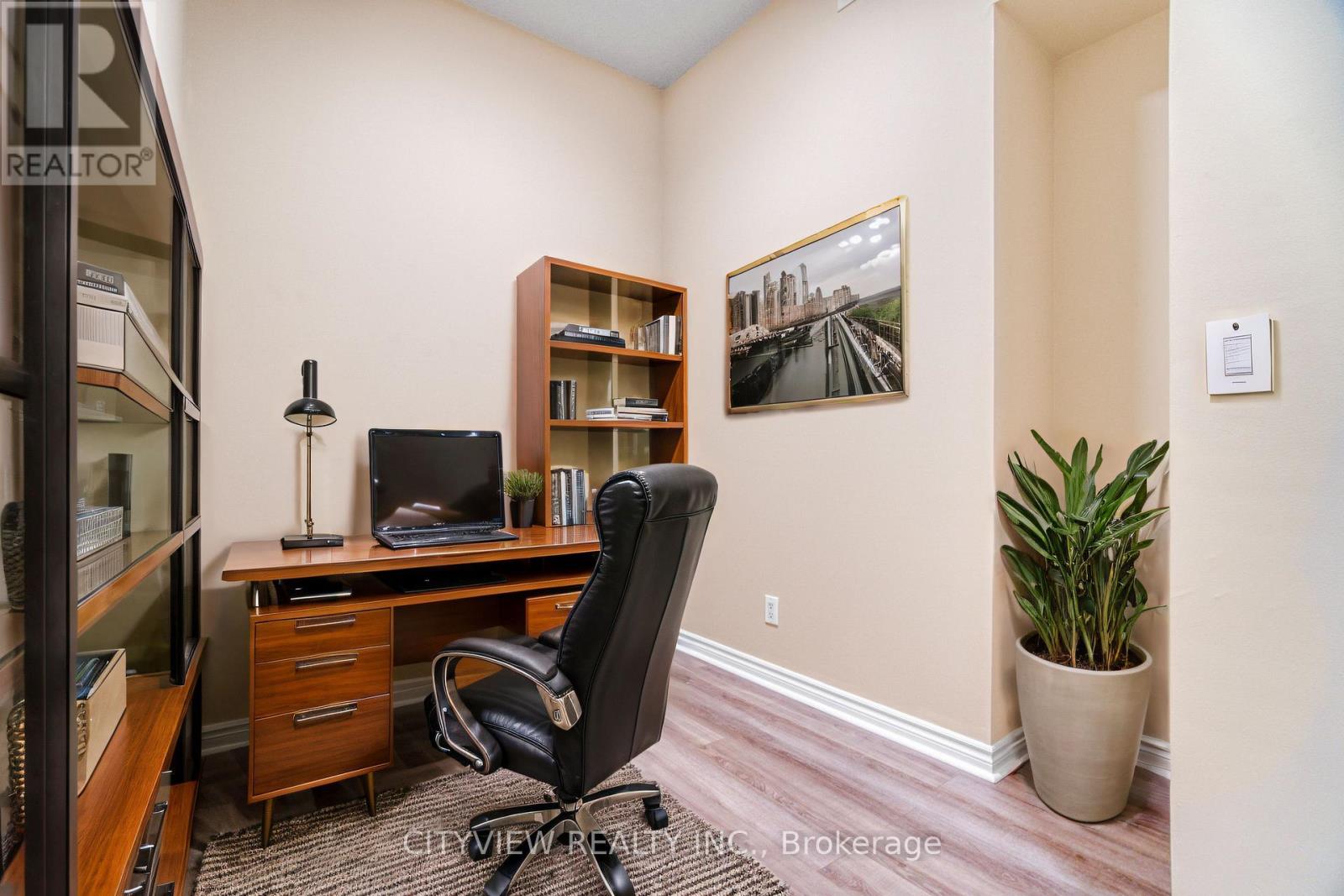 109 - 320 City Centre Drive, Mississauga, Ontario  L5B 4P8 - Photo 17 - W13748902