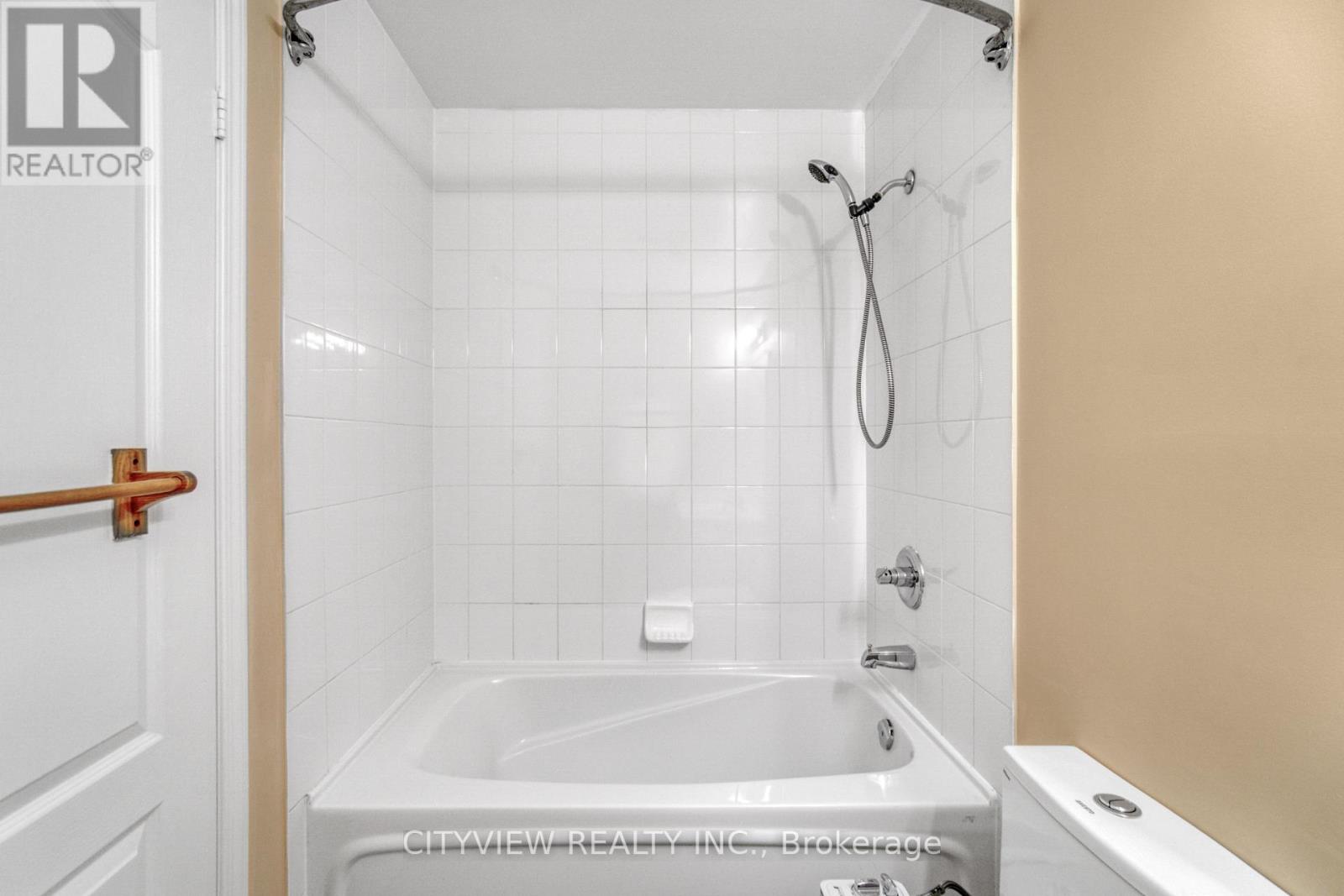 109 - 320 City Centre Drive, Mississauga, Ontario  L5B 4P8 - Photo 26 - W13748902