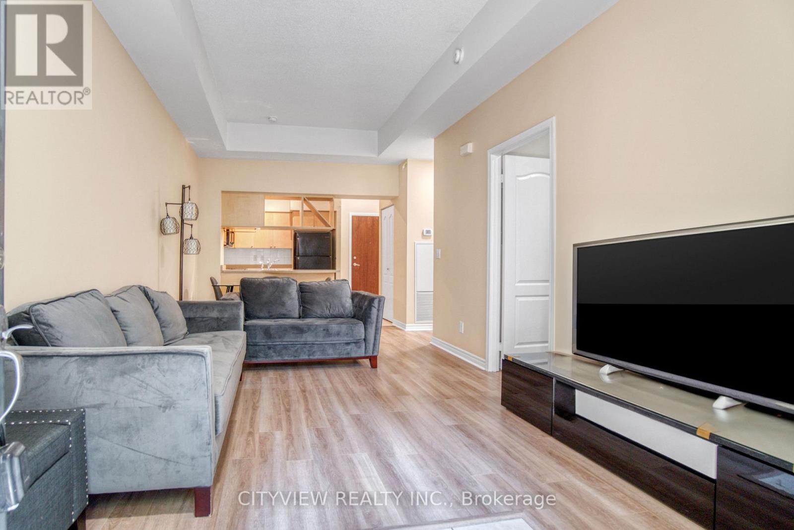 109 - 320 City Centre Drive, Mississauga, Ontario  L5B 4P8 - Photo 6 - W13748902