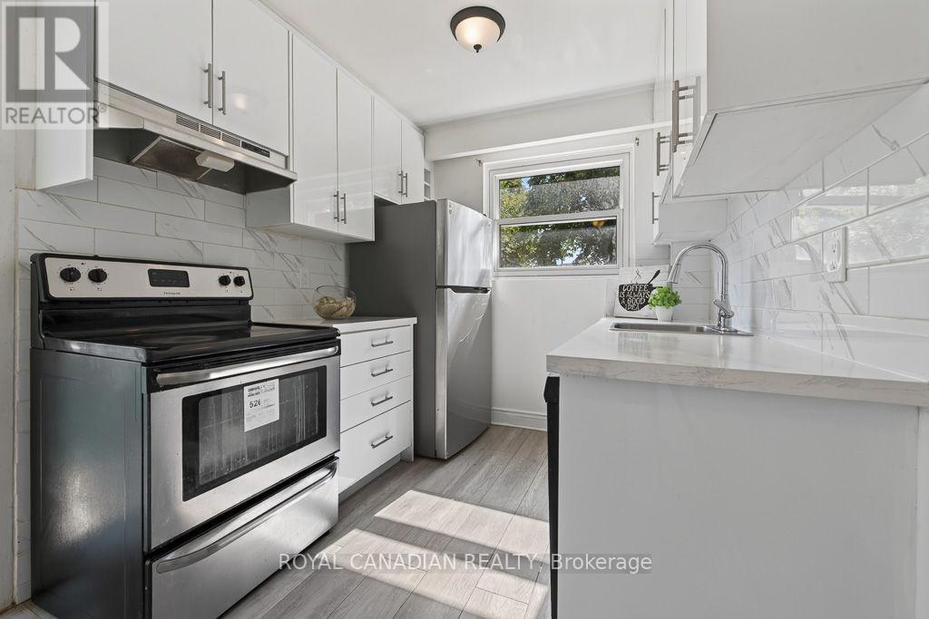 6 Damascus Drive, Toronto, Ontario  M9V 4G1 - Photo 22 - W13748950