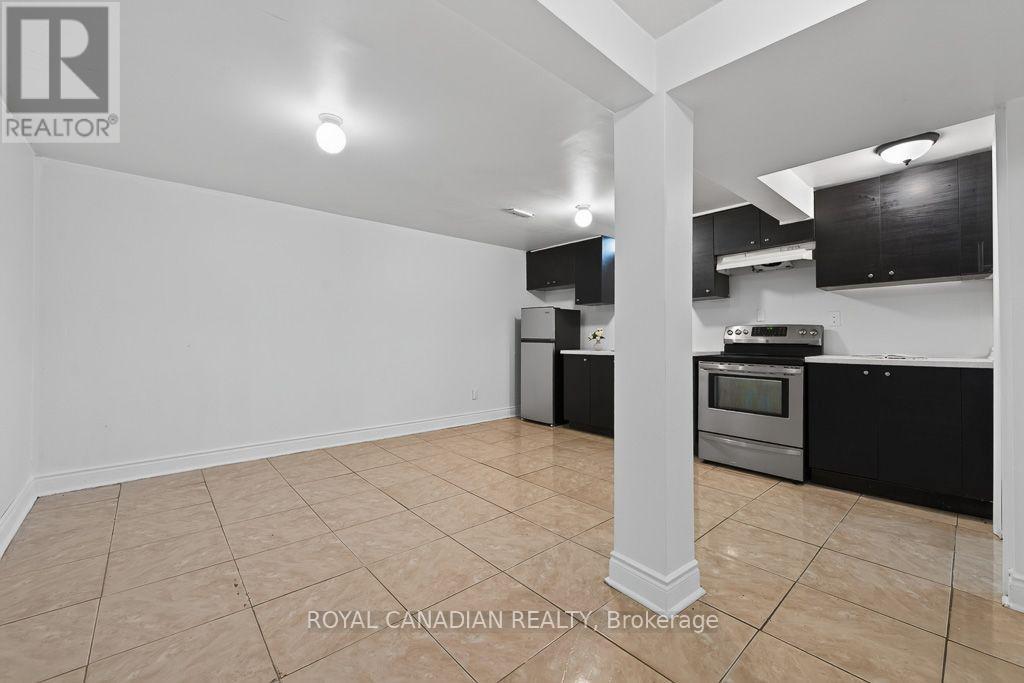 6 Damascus Drive, Toronto, Ontario  M9V 4G1 - Photo 39 - W13748950