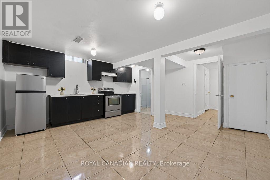 6 Damascus Drive, Toronto, Ontario  M9V 4G1 - Photo 41 - W13748950