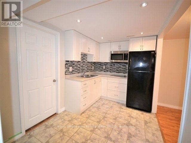 Bsmt. - 260 Green Road, Hamilton, Ontario  L8E 4J8 - Photo 3 - X13748904