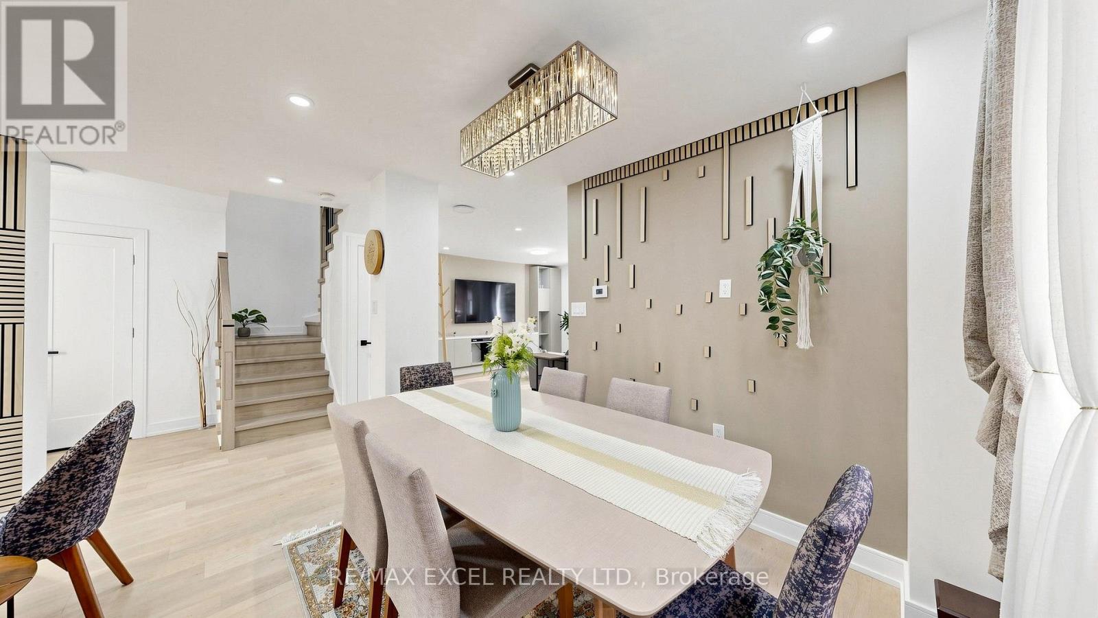 46 Venice Crescent, Vaughan, Ontario  L4J 7S9 - Photo 7 - N13744252