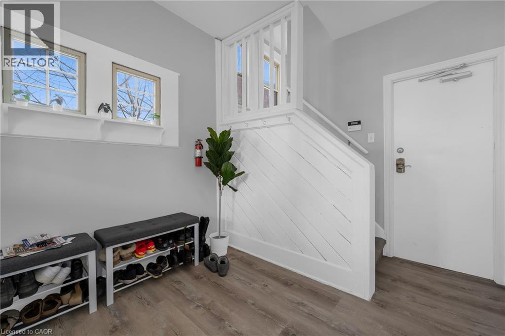 9 Melrose Avenue S Unit# Upper, Hamilton, Ontario  L8M 2Y4 - Photo 4 - 40860891