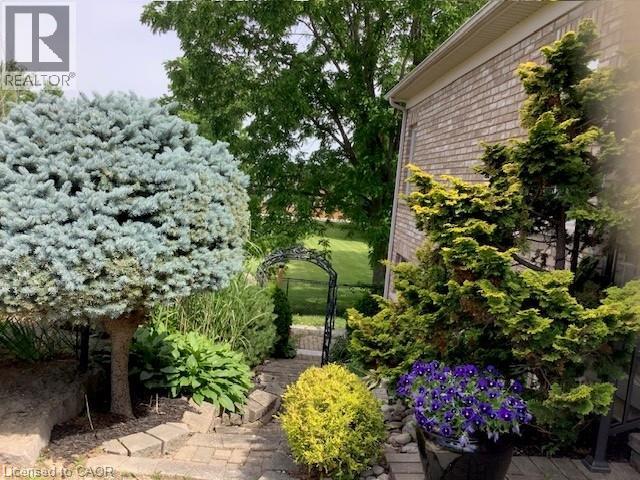 10 Cobblestone Drive Unit# 25, Paris, Ontario  N3L 4G8 - Photo 3 - 40860877