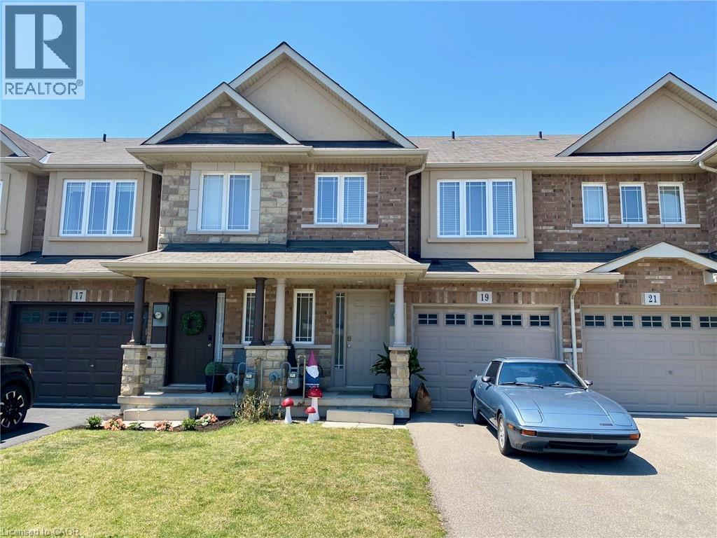 19 CHARLESWOOD Crescent, Hannon, Ontario
