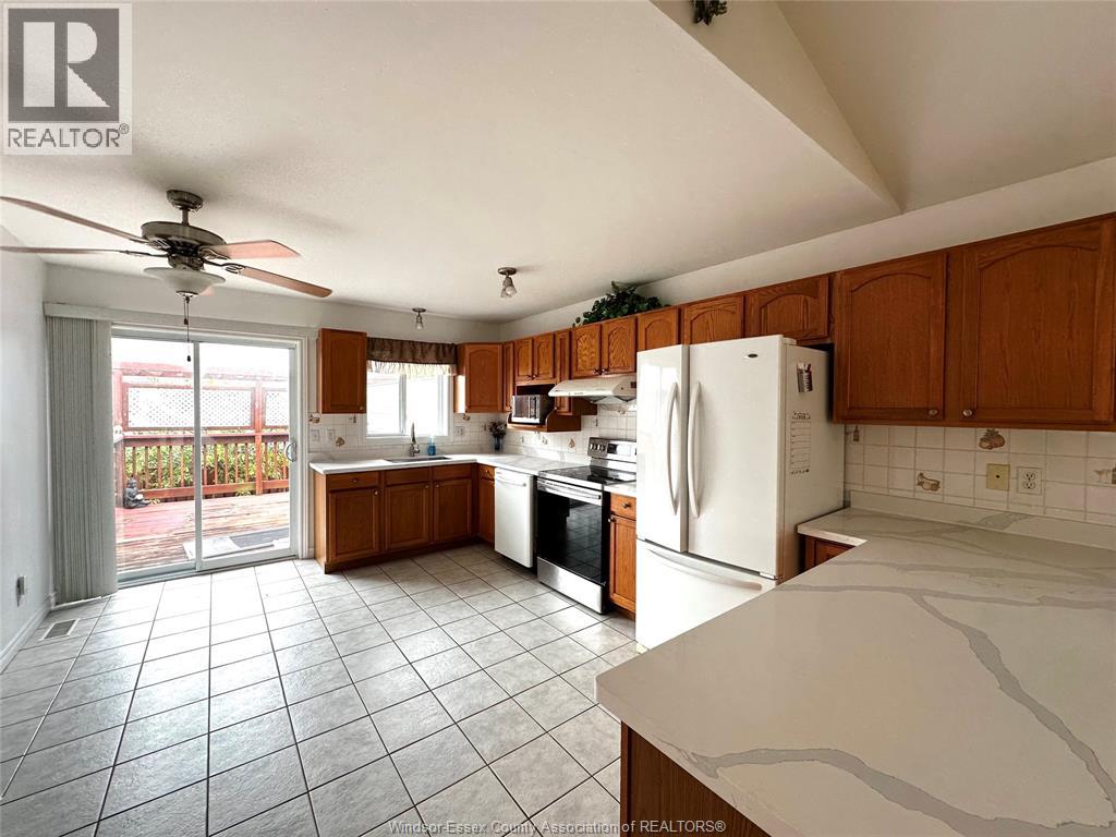 2292 Askin, Windsor, Ontario  N9B 3Y4 - Photo 13 - 26021724