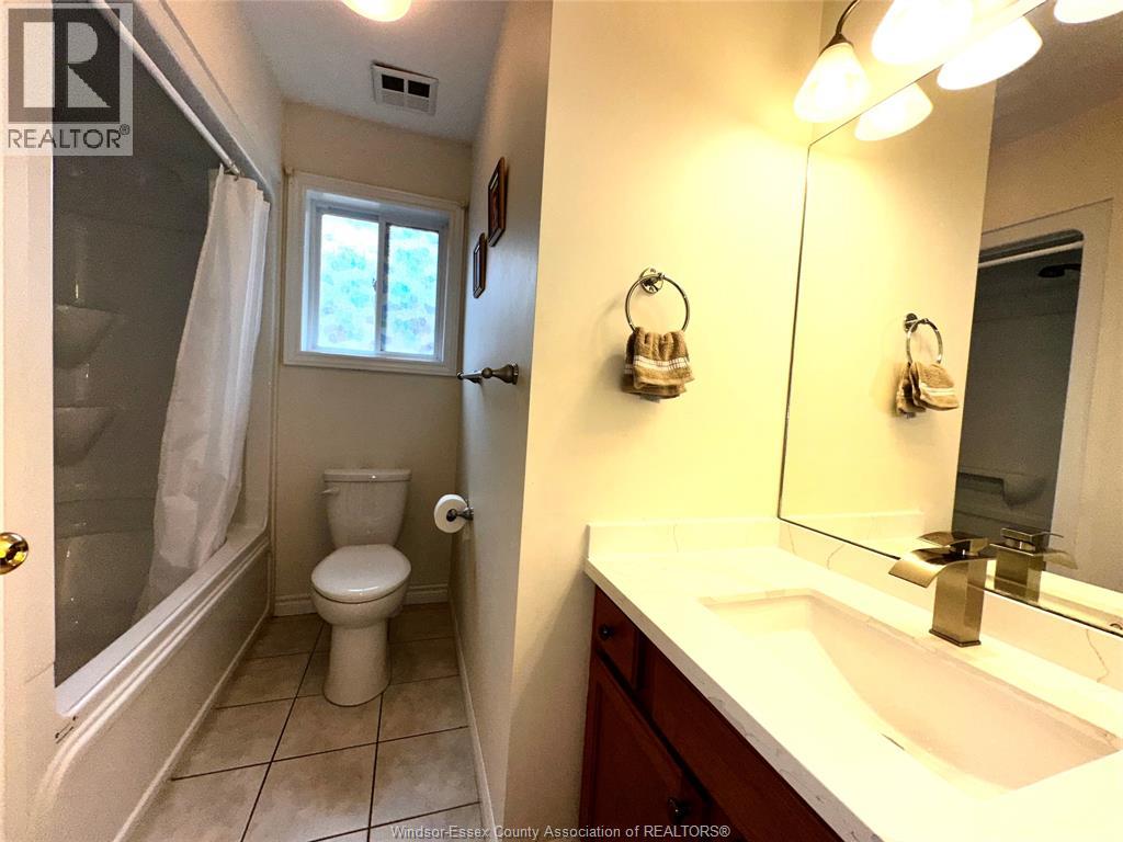 2292 Askin, Windsor, Ontario  N9B 3Y4 - Photo 20 - 26021724
