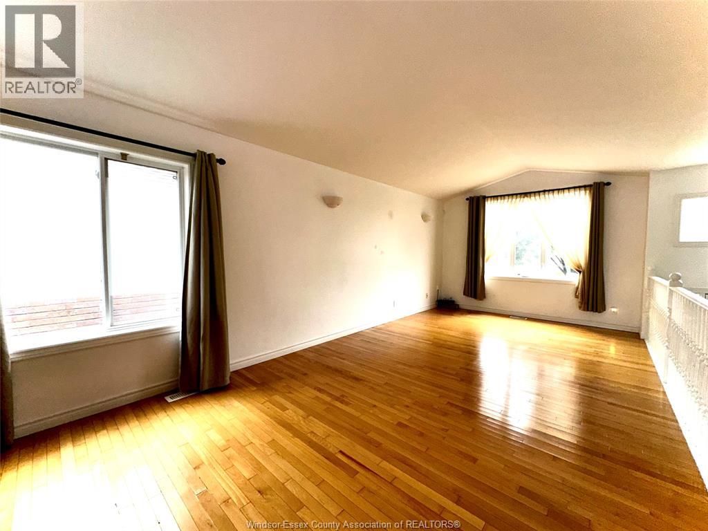 2292 Askin, Windsor, Ontario  N9B 3Y4 - Photo 12 - 26021724