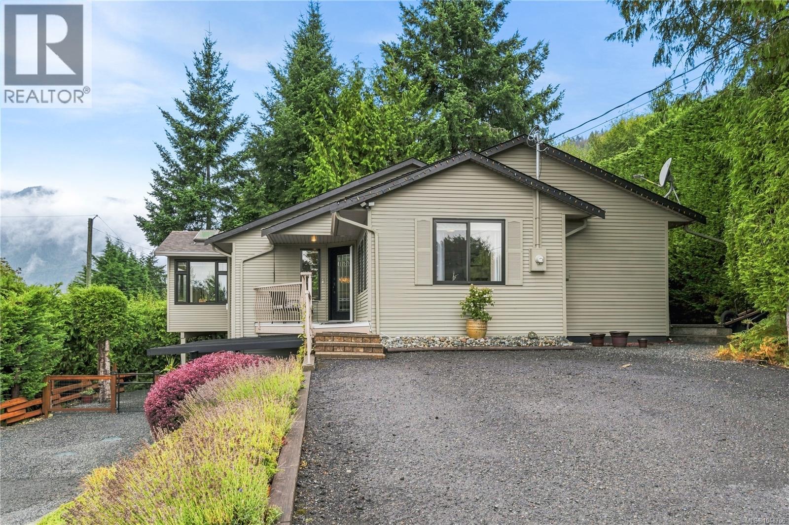 1676 Lailah's Loop, Qualicum Beach, British Columbia  V9K 2S3 - Photo 2 - 1048756