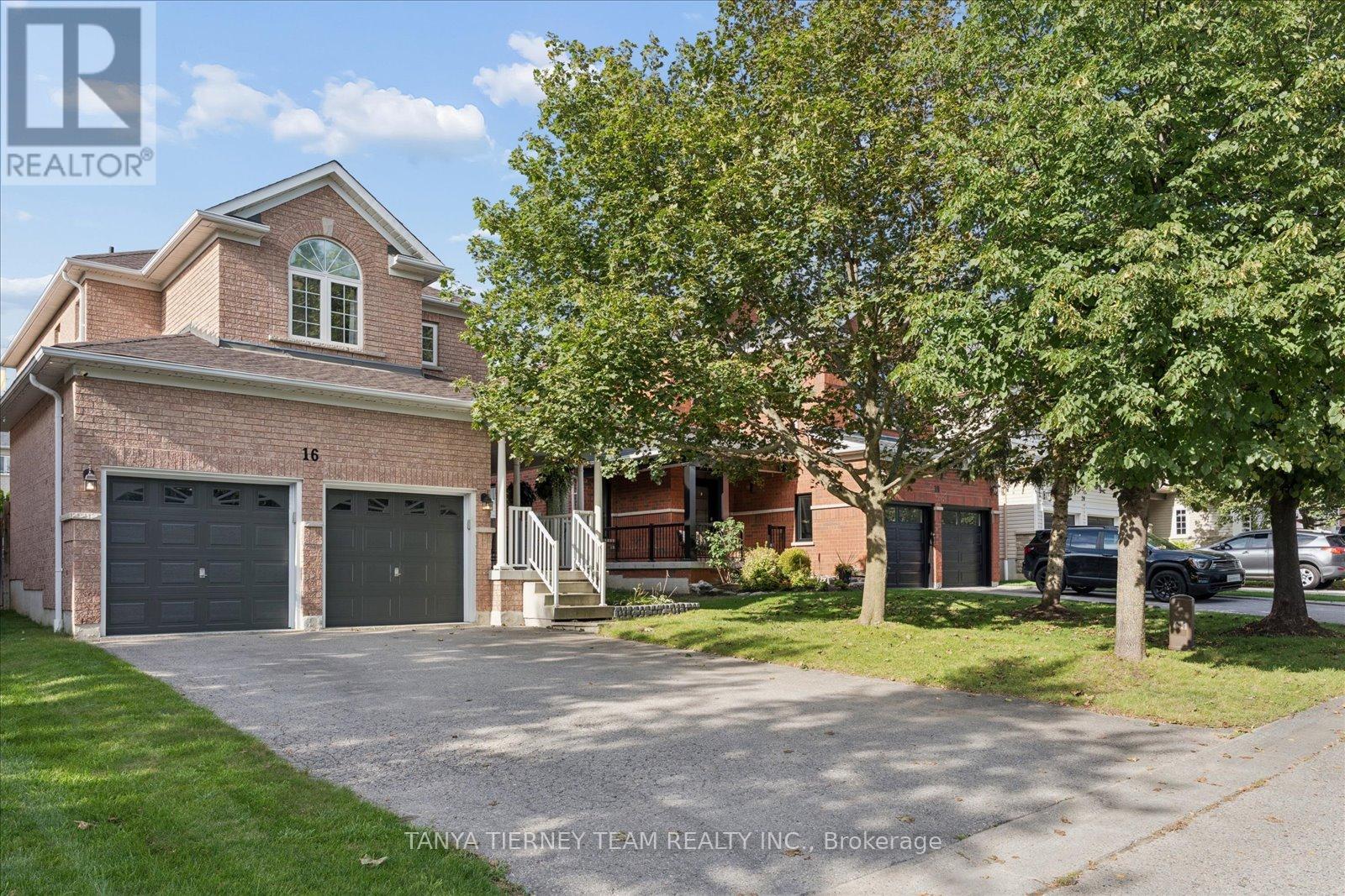16 Corianne Avenue, Whitby, Ontario  L1M 2J2 - Photo 2 - E13748986