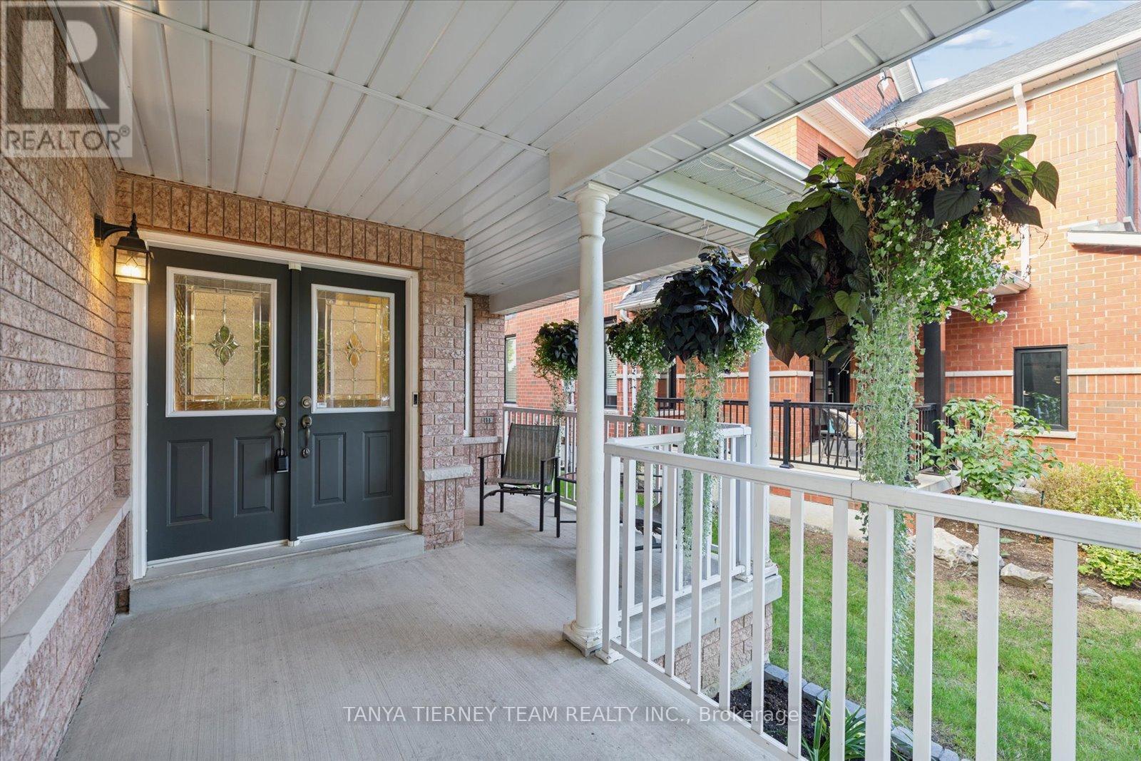 16 Corianne Avenue, Whitby, Ontario  L1M 2J2 - Photo 4 - E13748986