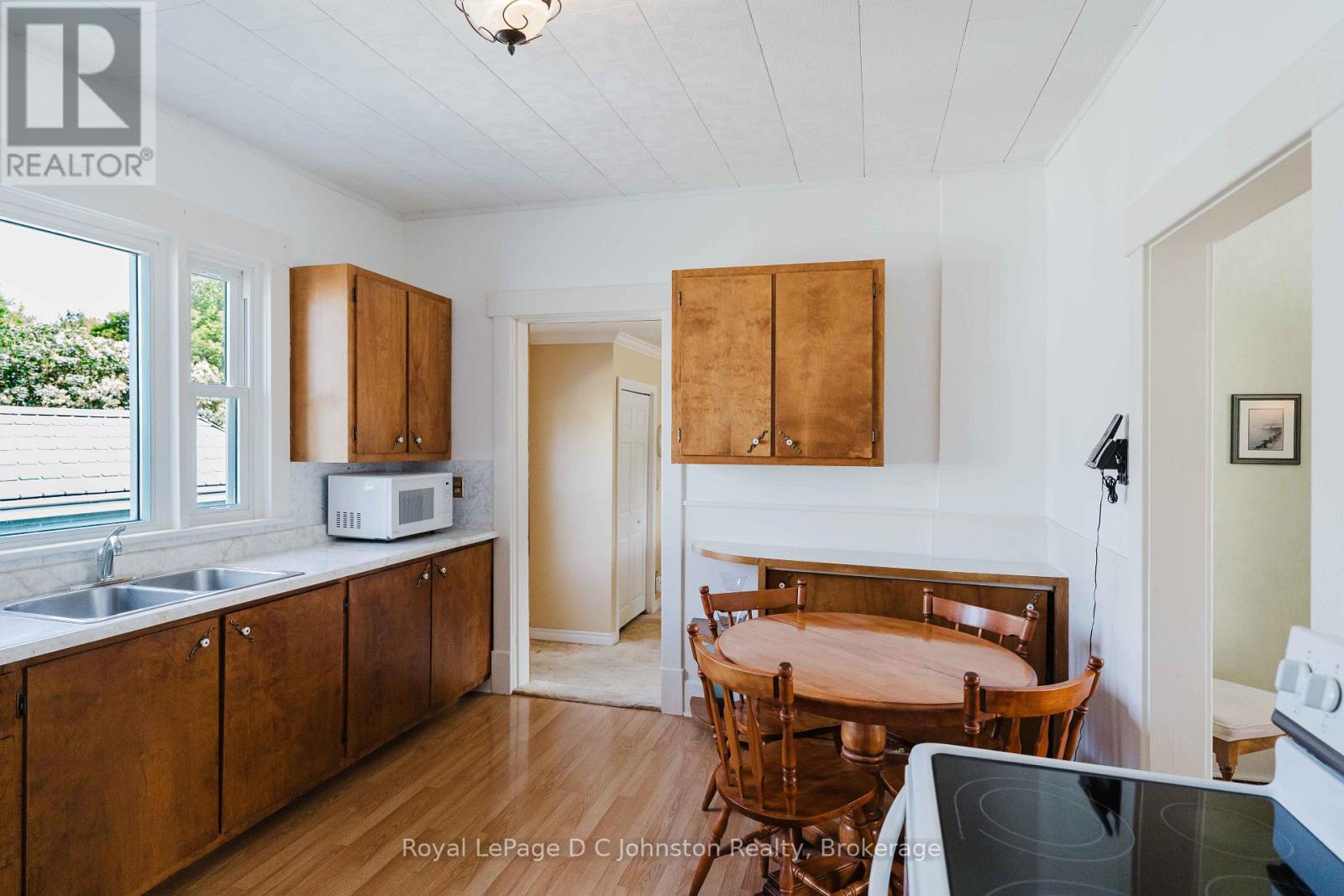 48 Grosvenor Street S, Saugeen Shores, Ontario  N0H 2L0 - Photo 17 - X13746100