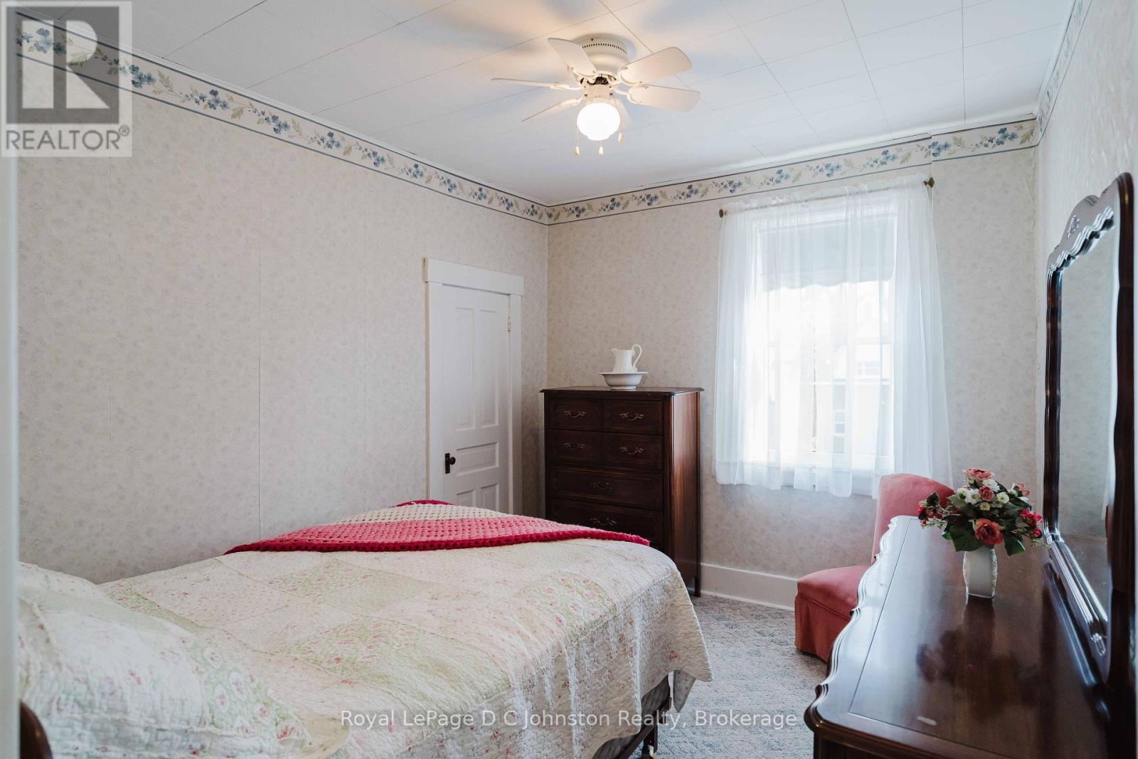 48 Grosvenor Street S, Saugeen Shores, Ontario  N0H 2L0 - Photo 24 - X13746100