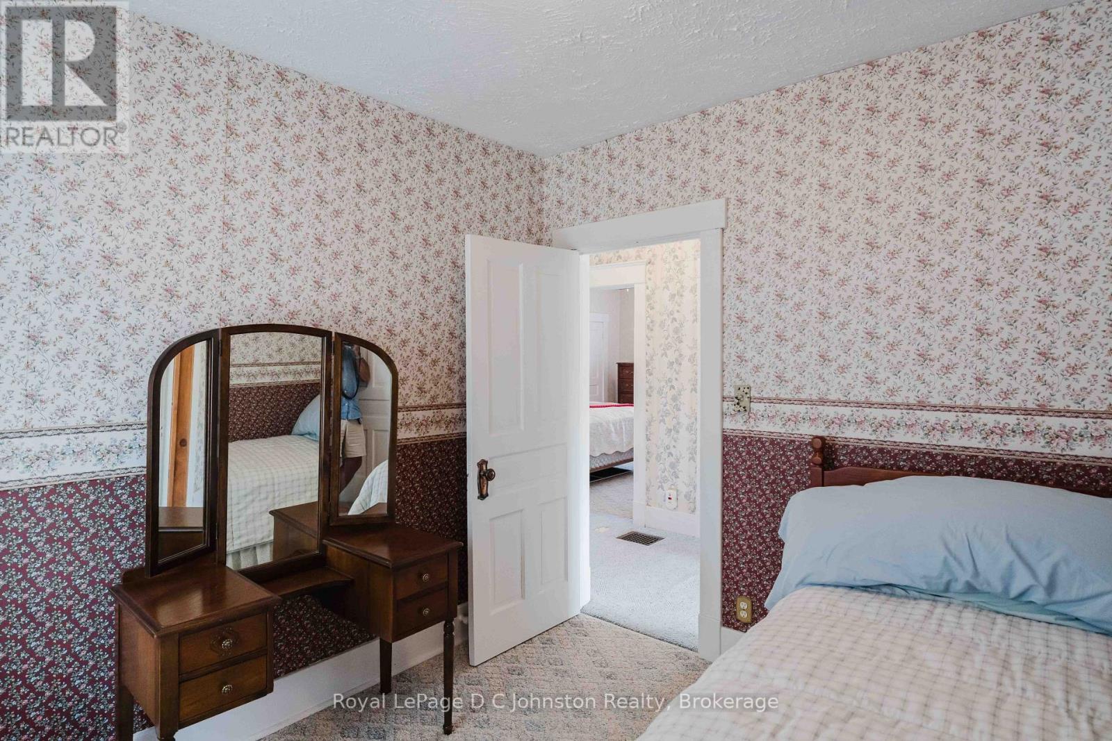 48 Grosvenor Street S, Saugeen Shores, Ontario  N0H 2L0 - Photo 31 - X13746100