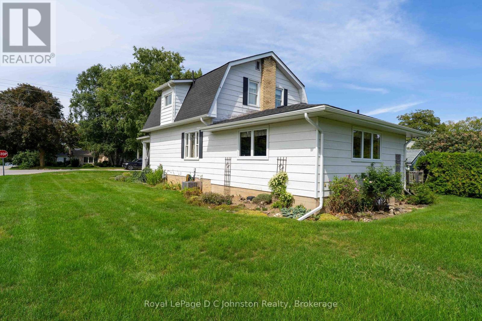 48 Grosvenor Street S, Saugeen Shores, Ontario  N0H 2L0 - Photo 38 - X13746100