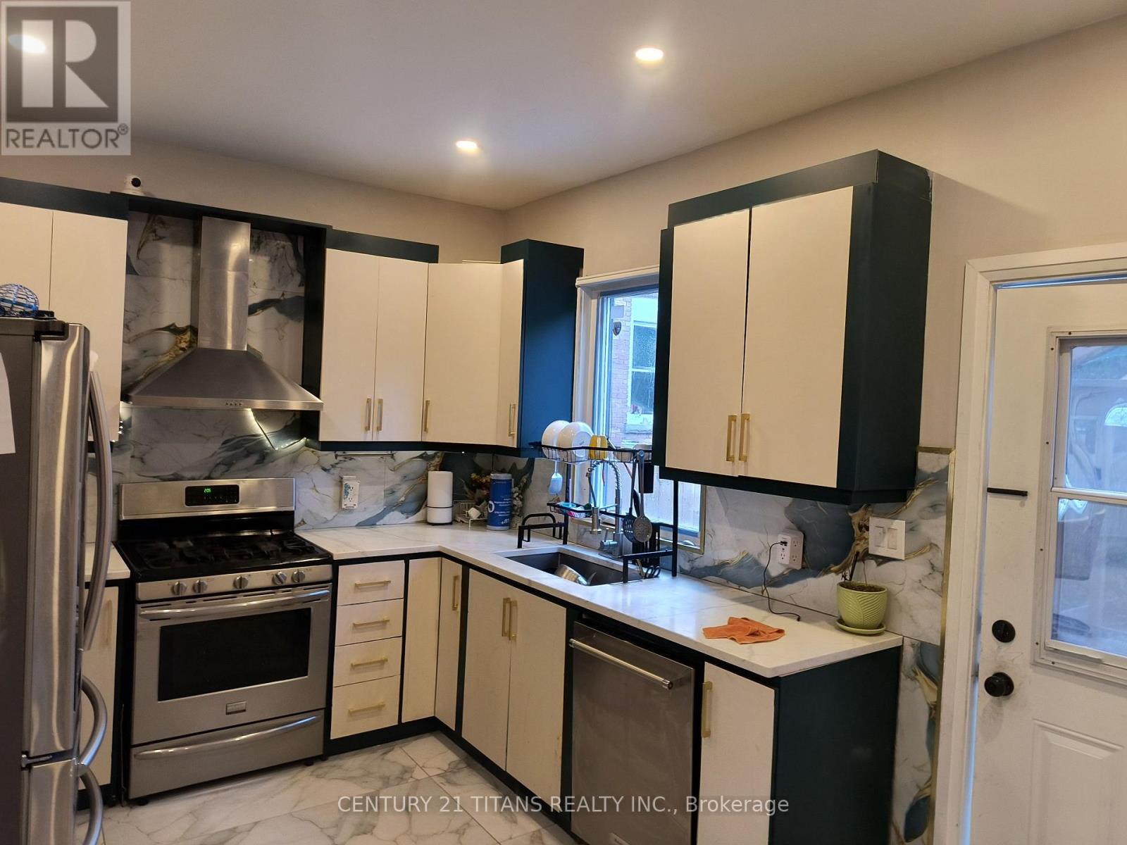 127 Wellington Street E, Chatham-Kent, Ontario  N7M 3P2 - Photo 11 - X13748978