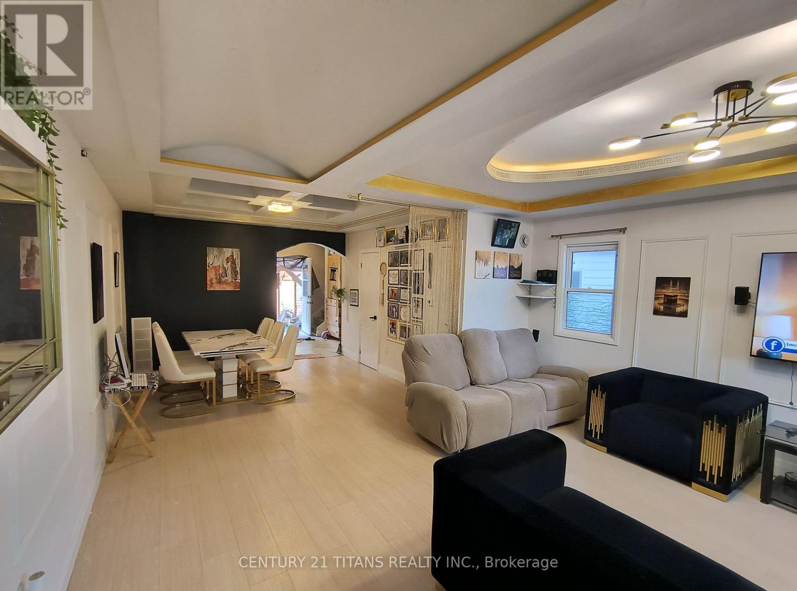127 Wellington Street E, Chatham-Kent, Ontario  N7M 3P2 - Photo 2 - X13748978