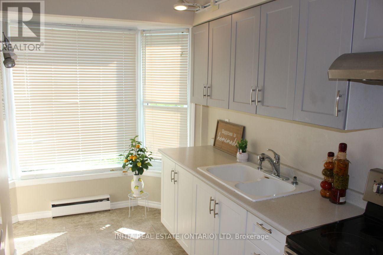 27 - 47 Arbour Glen Crescent, London East, Ontario  N5Y 1Z9 - Photo 5 - X13749014