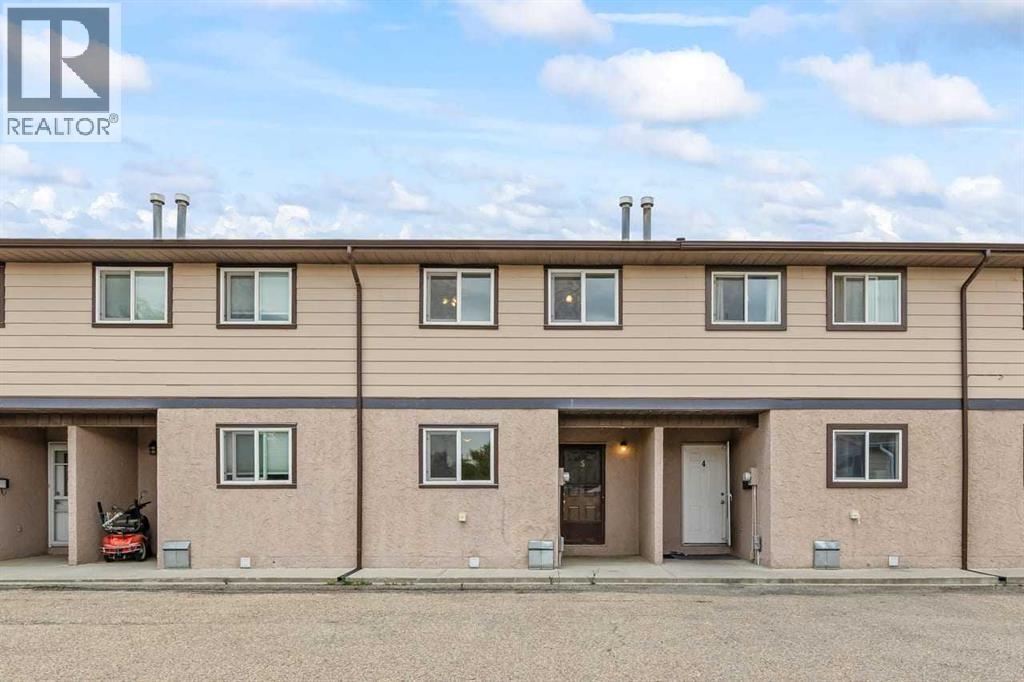 5, 1706 22 Avenue, Didsbury, Alberta  T0M 0W0 - Photo 1 - A2342705
