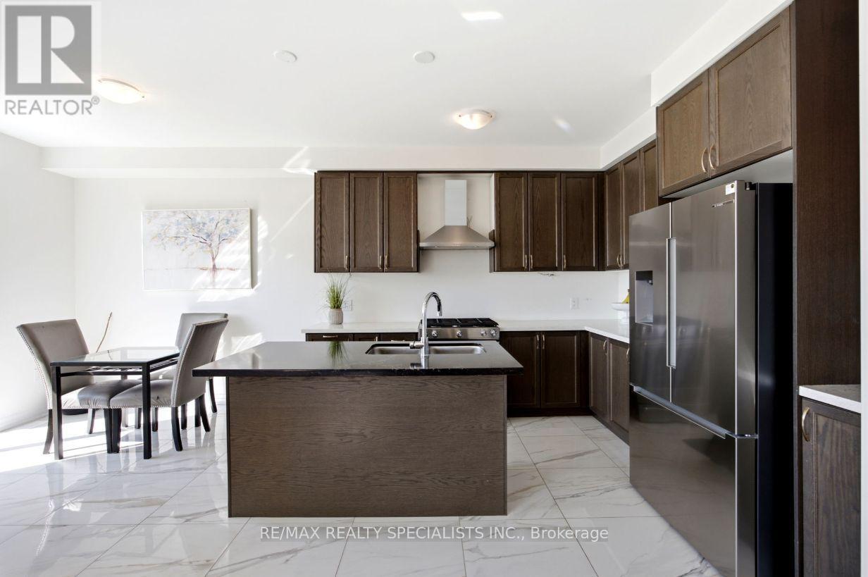 27 Salmon Crescent, Clarington, Ontario  L1B 1L9 - Photo 11 - E13749026