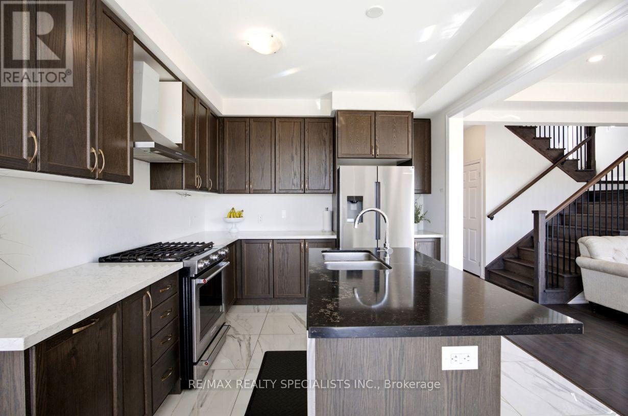 27 Salmon Crescent, Clarington, Ontario  L1B 1L9 - Photo 16 - E13749026