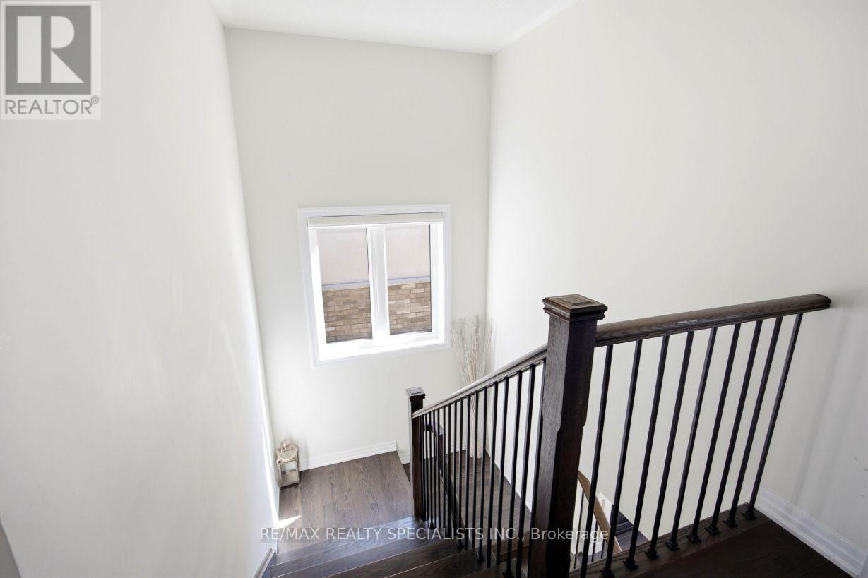 27 Salmon Crescent, Clarington, Ontario  L1B 1L9 - Photo 21 - E13749026
