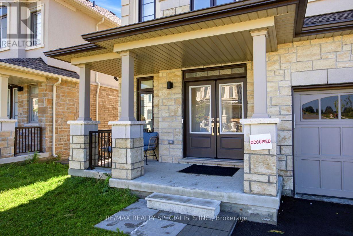 27 Salmon Crescent, Clarington, Ontario  L1B 1L9 - Photo 3 - E13749026