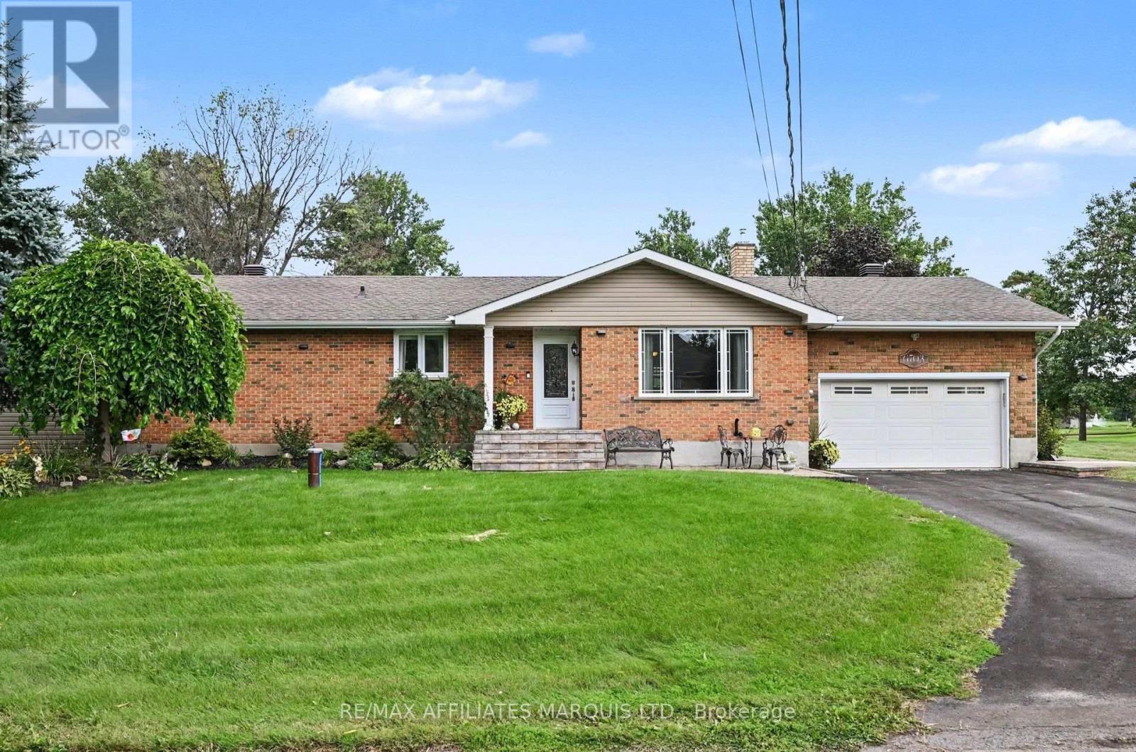 6703 Gilmore Hill Road, South Glengarry, Ontario  K6H 7J3 - Photo 2 - X13749036