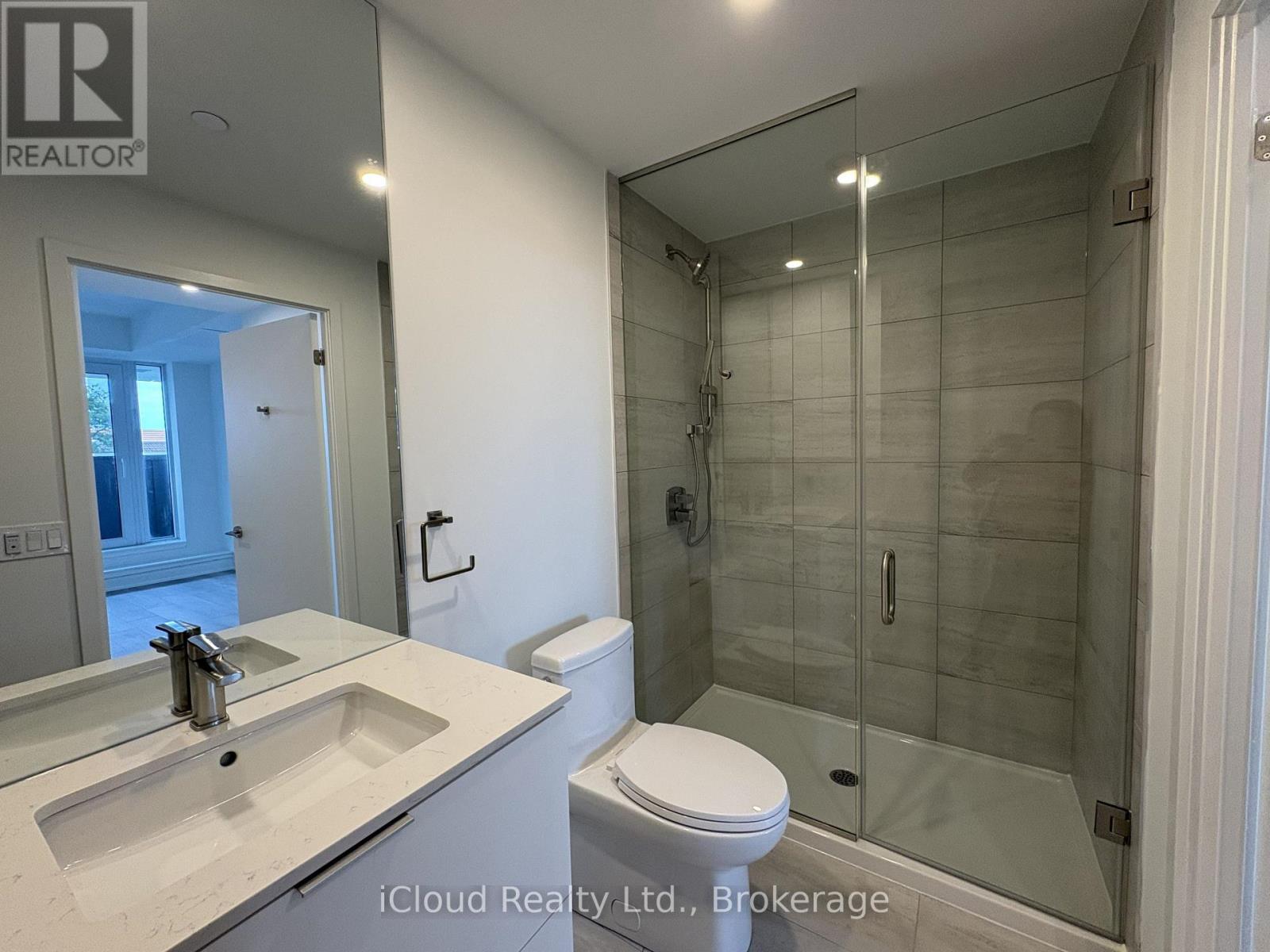 Th 02 - 1 Fairview Road, Mississauga, Ontario  L5A 0B4 - Photo 13 - W13749010