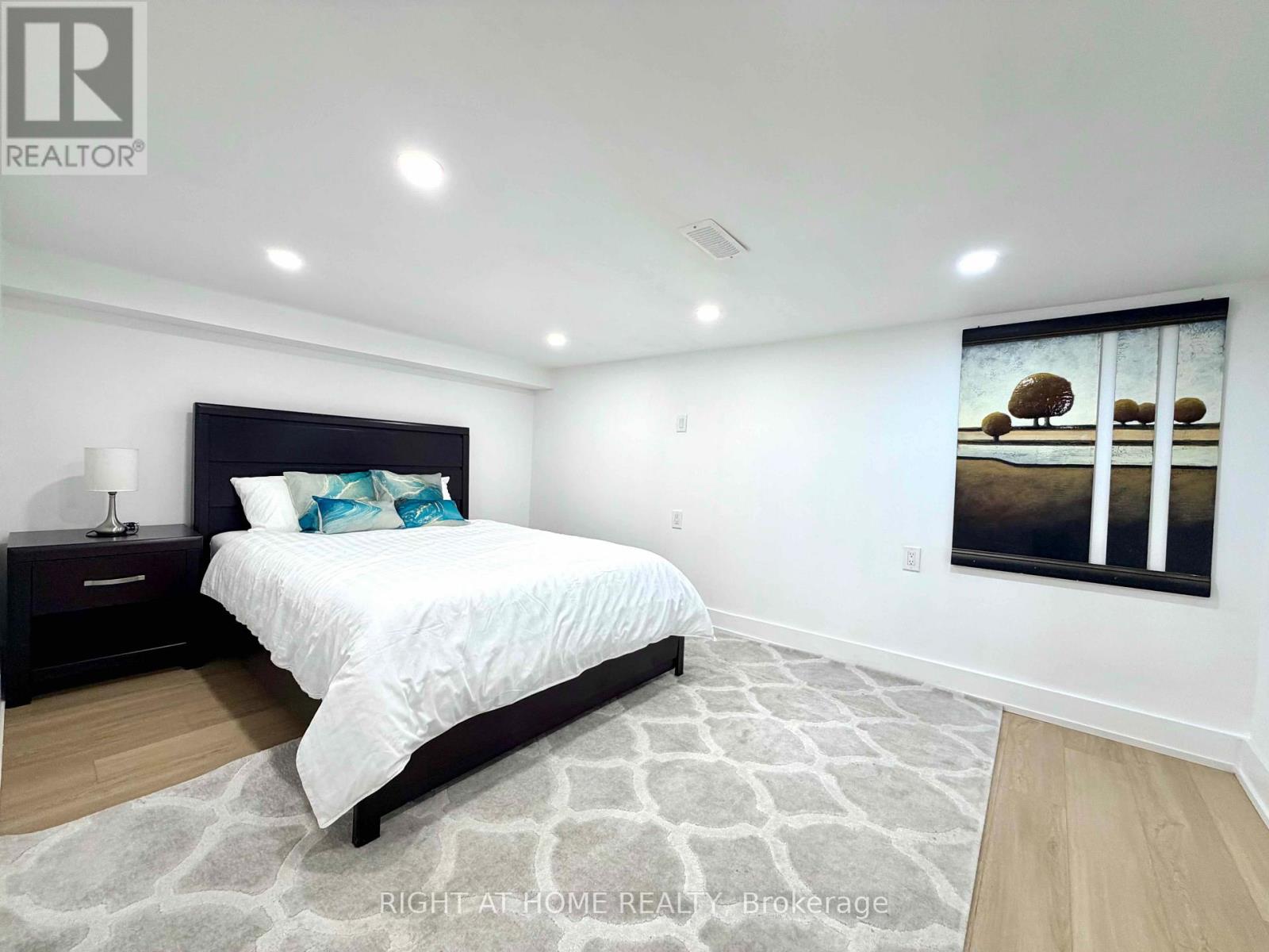 28 Pendeen Avenue, Toronto, Ontario  M6N 2P3 - Photo 30 - W13737680