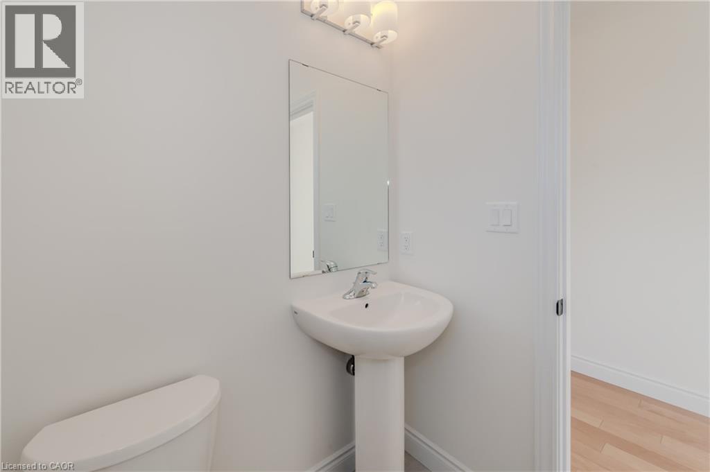 366 Robert Woolner Street, Ayr, Ontario  N0B 1E0 - Photo 2 - 40860902