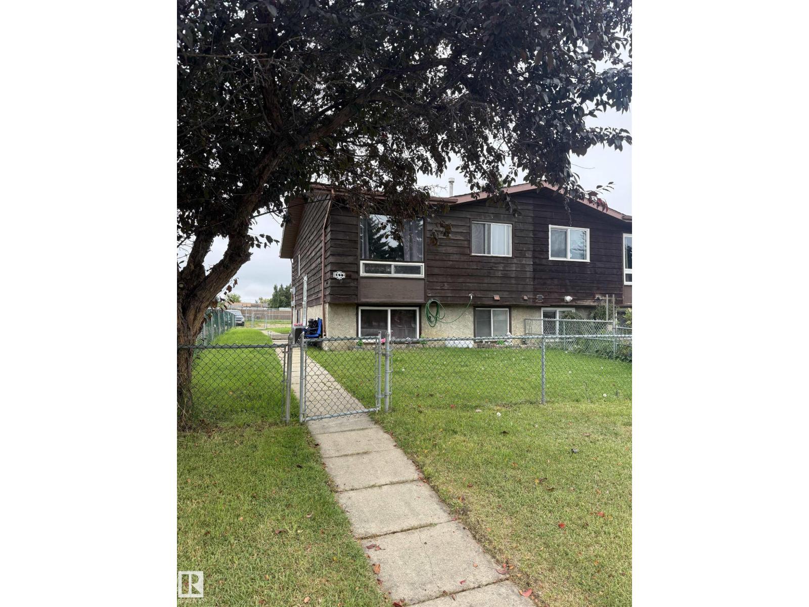 4611 52 Av, Stony Plain, Alberta  T7Z 1E7 - Photo 1 - E4507326