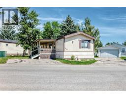3218 Burroughs Manor NE, Calgary, Alberta