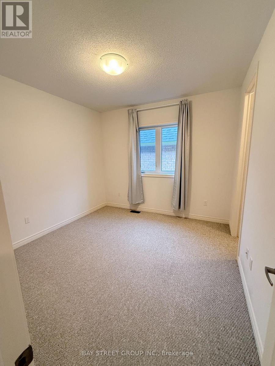 69 Tupling Street, Bradford West Gwillimbury, Ontario  L3Z 0W6 - Photo 18 - N13749068